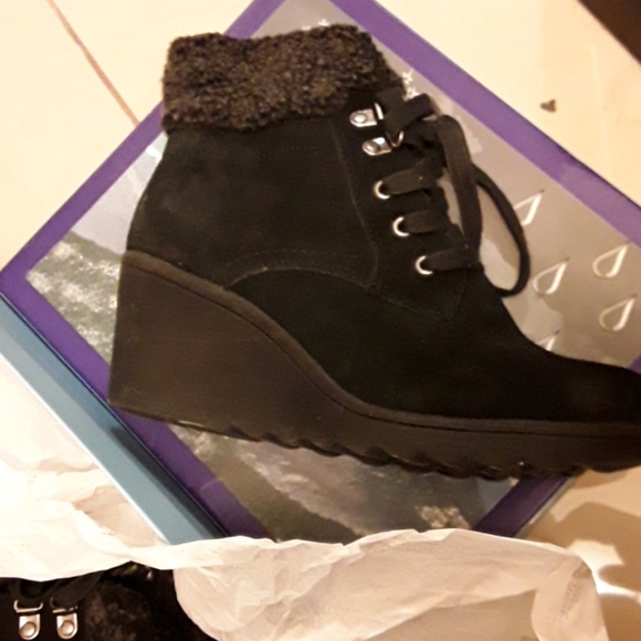 Neew Booties - Picture 4 of 6